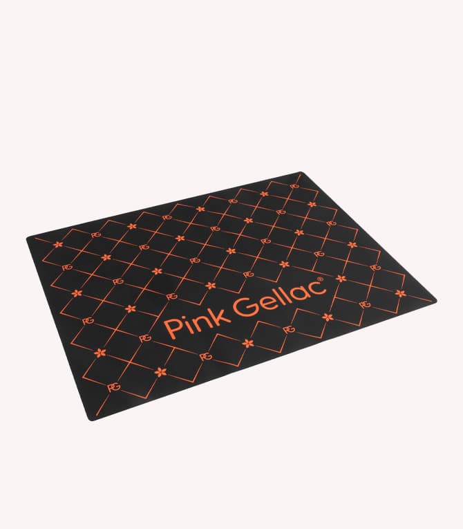 Manicure Placemat Flourish